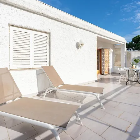 30 M From The Beach Villa *