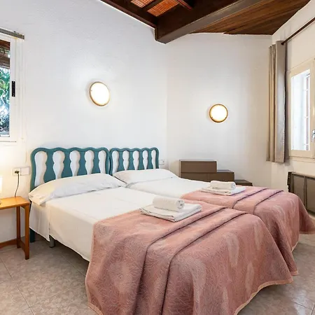 Villa 30 M From The *